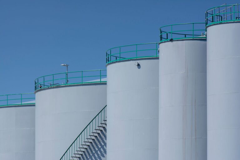 WTI Crude Analysis: Risk-On Rally Leaves Oil Behind